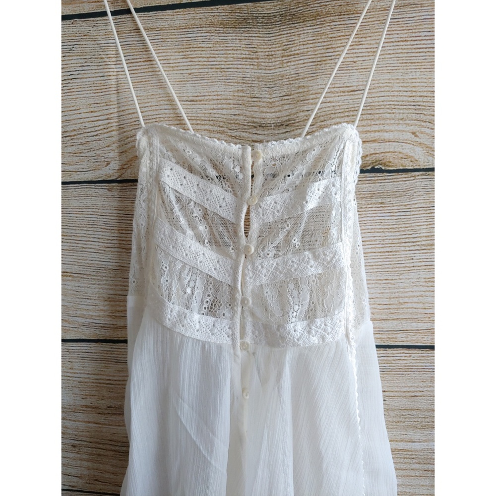 Lillian High Low Lace Sheer Blouse - Picture 5 of 7